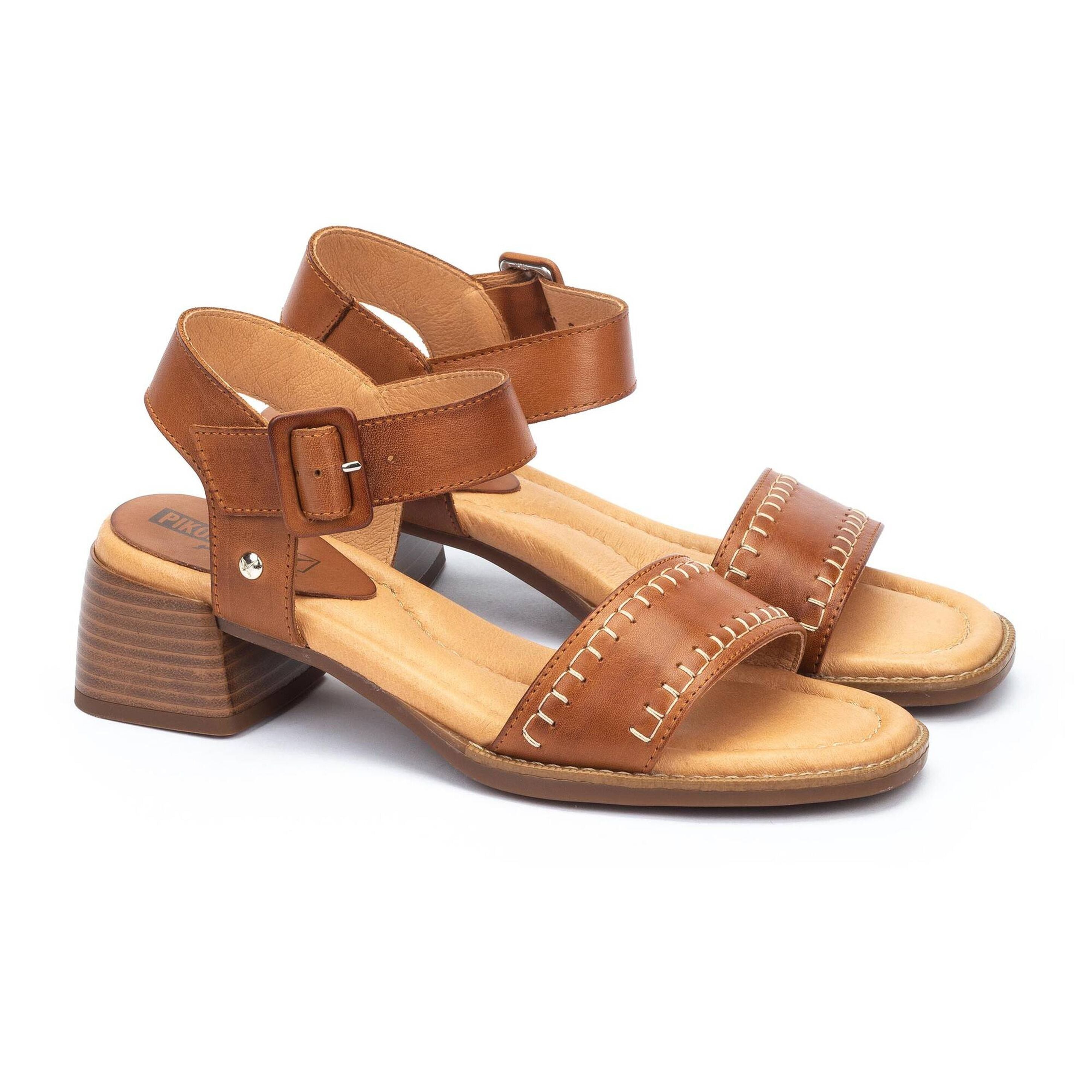 OLIVA Sandalia con tacón para mujer
