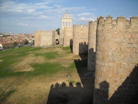 Ávila: guía turística para el móvil