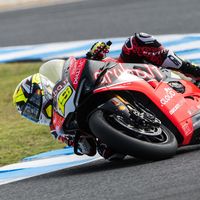 Álvaro Bautista arrasa en el primer día de test en Australia a golpe de récord