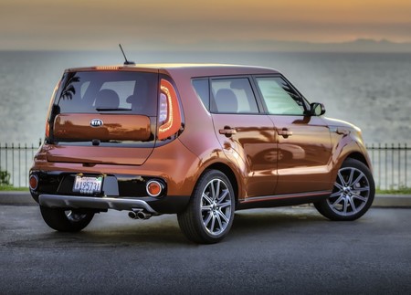 Kia Soul Trasera