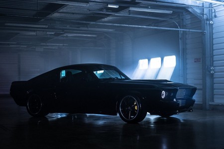 Este Ford Mustang clásico es ahora un coche eléctrico y promete un 0 a 100 km/h en 3,09 segundos