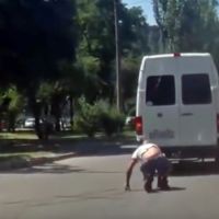 Vas a alucinar con la versión ukraniana del Terminator T-1000, te lo prometo