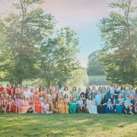La preciosa sesión de fotos de 40 madres celebrando la vida de sus bebés arcoíris