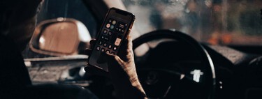 Sabemos que no podemos utilizar el móvil al volante, pero lo seguimos haciendo, así que la DGT ha declarado la guerra a esta distracción 