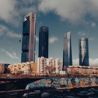 Si la pregunta es cuál es el lugar de España donde hay más millonarios y por qué, la respuesta es evidente: en Madrid, claro