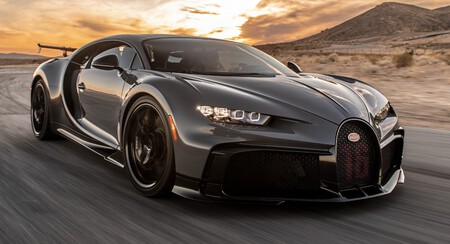 Bugatti Llama A Revision A Un Solo Chiron