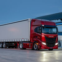 La DGT avisa de peligro de nevadas en las carreteras y descarta restringir la circulación de camiones (por ahora)