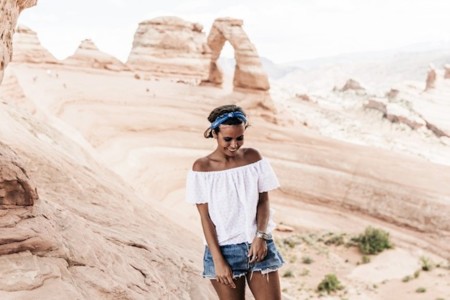 Arches National Park Utah Dead Horse Point Canyonlands Off The Shoulder Top Bandana Turbant Converse Travel Look Outfit Collage Vintage 64 790x527