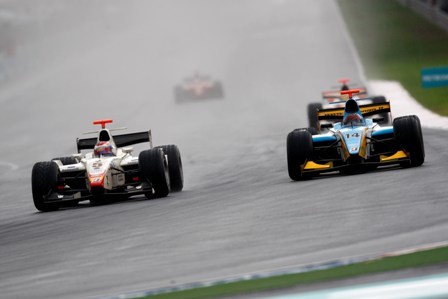 Petrov y Kobayashi estrenan su casillero de victorias en la GP2