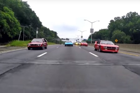 Este convoy de ensueño te hará mirar con otros ojos los viajes por autopista