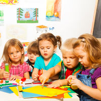 Grupos burbuja y clases al aire libre, algunas de las propuestas de la AEP para la vuelta a las aulas de los menores de seis años