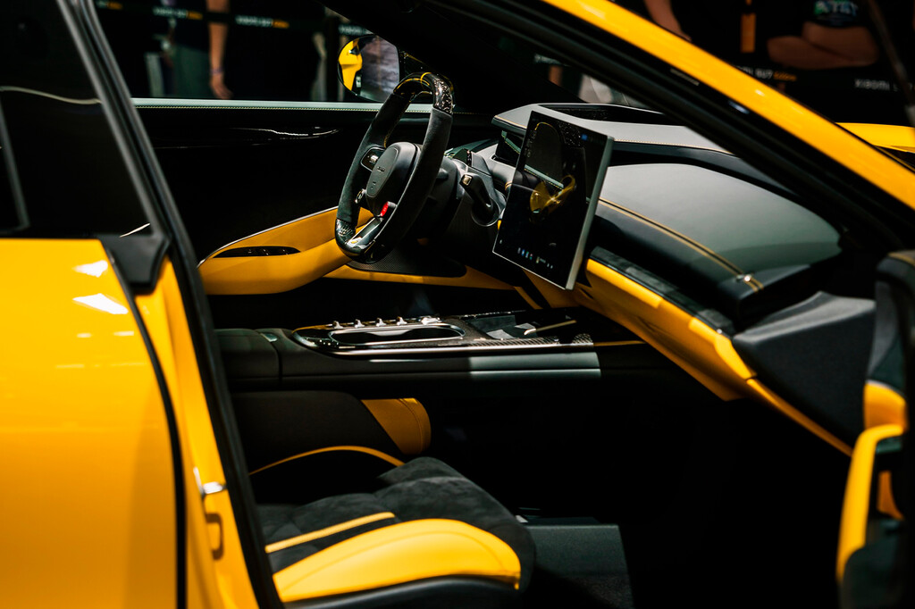 Algo se está gestando en Xiaomi Auto: la marca que revolucionó las baterías y cámaras en los móviles quiere replicarlo con la conducción autónoma 