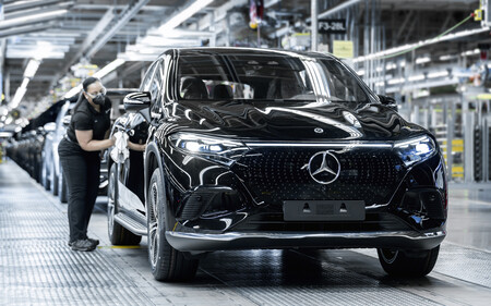 Mercedes EQS SUV planta de producción