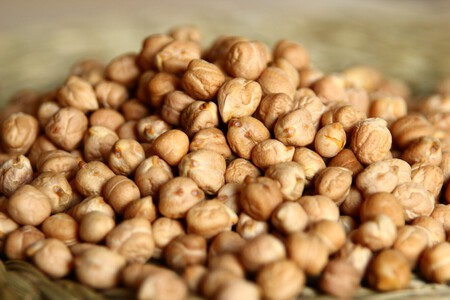 Estos son los beneficios de los garbanzos y cinco recetas rápidas, fáciles y saludables para incluirlos en tu dieta