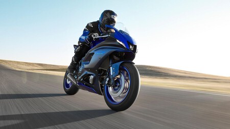 Yzf R9 4 2024