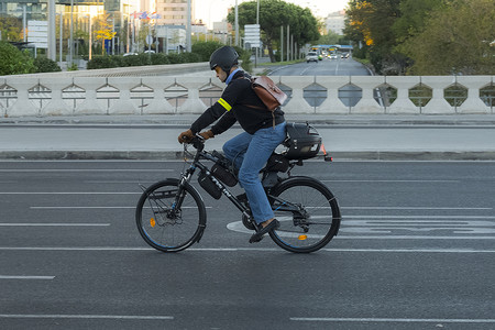 T Bike 02