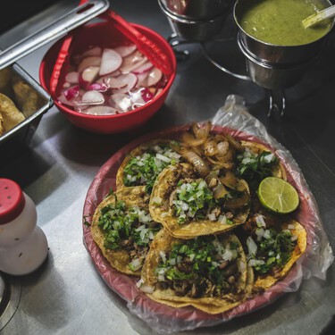 Amor por los tacos: esto es lo que gastan los mexicanos al año en esta delicia nacional