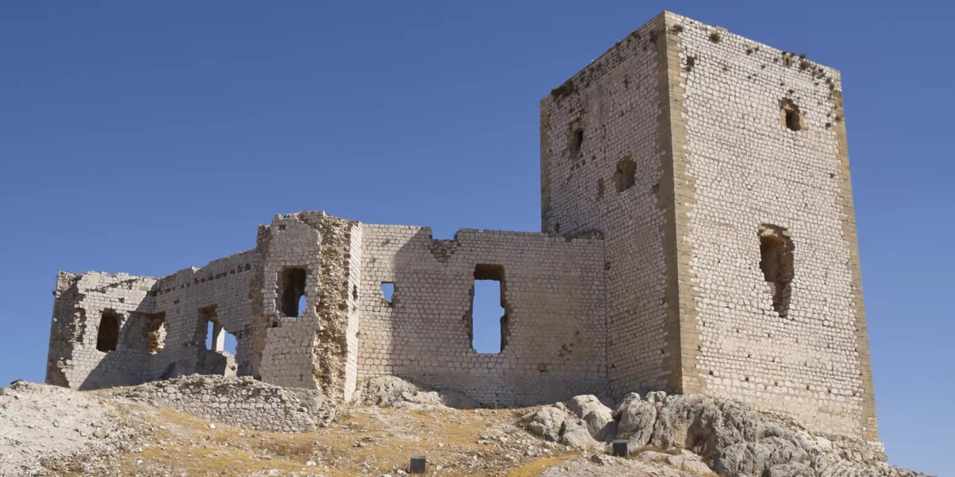 En este lugar de Málaga se esconde uno de los castillos árabes más ...