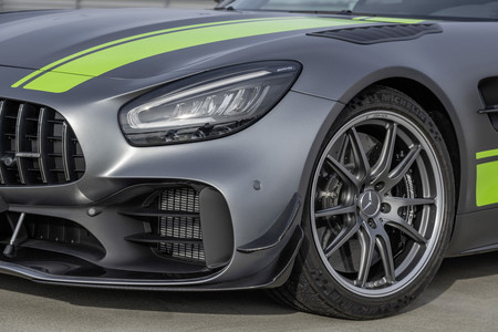 The New Mercedes Amg Gt R Pro
