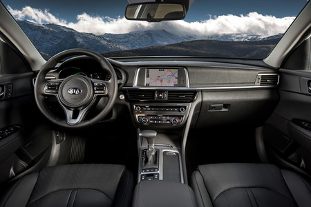 Kia Optima Wagon e Híbrido Enchufable, toma de contacto