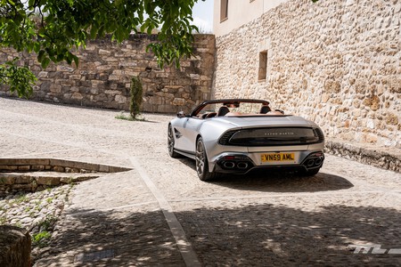 Aston Martin Vanquish Volante 2025 Prueba 030