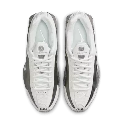 Nike Shox R4
Zapatillas - Mujer