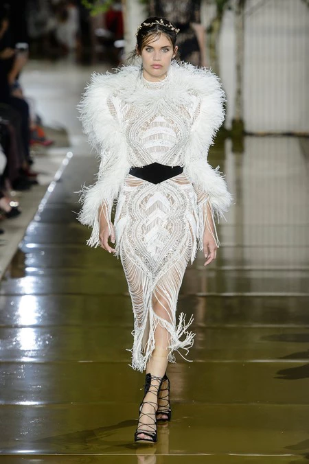 Cuando la Alta Costura viste a las princesas: Zuhair Murad otoño 2017