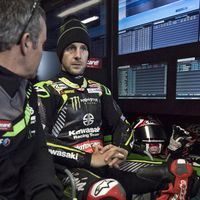 Jonathan Rea fue operado de una fractura abierta en su mano derecha antes de viajar a Australia