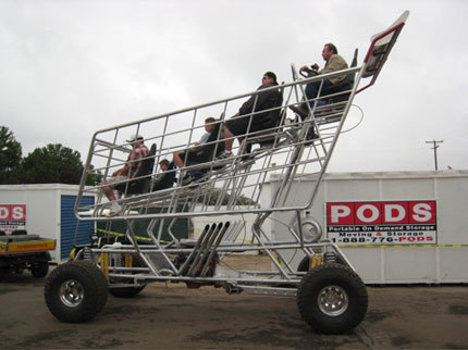 Carrito Delacompra V8, lo último en transporte colectivo