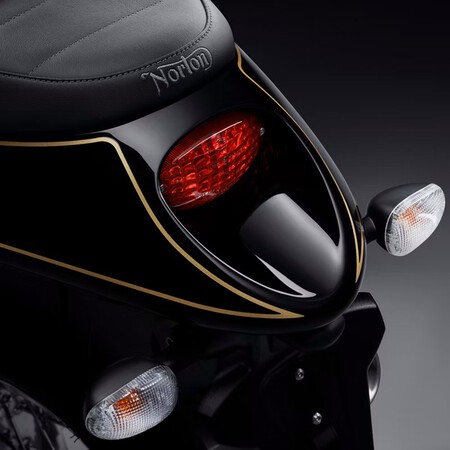 Norton Commando 961 Confirmacion De Vuelta 006