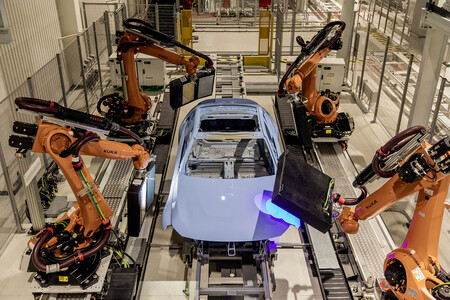 P90492928 Highres Bmw Group Plant Slp
