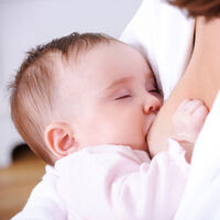 Congestión mamaria o ingurgitación: ¿qué hacer cuando hay edema y dolor en el pecho?