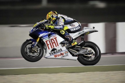 Que la noche no nos confunda: Rossi estará luchando por el título