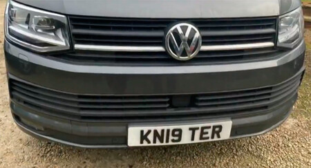 El extraño caso de la multa impuesta por una cámara que confundió a una señora con una furgoneta