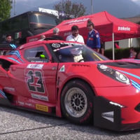 Este es el Alfa Romeo 4C más bruto que verás (y oirás) en toda tu vida 