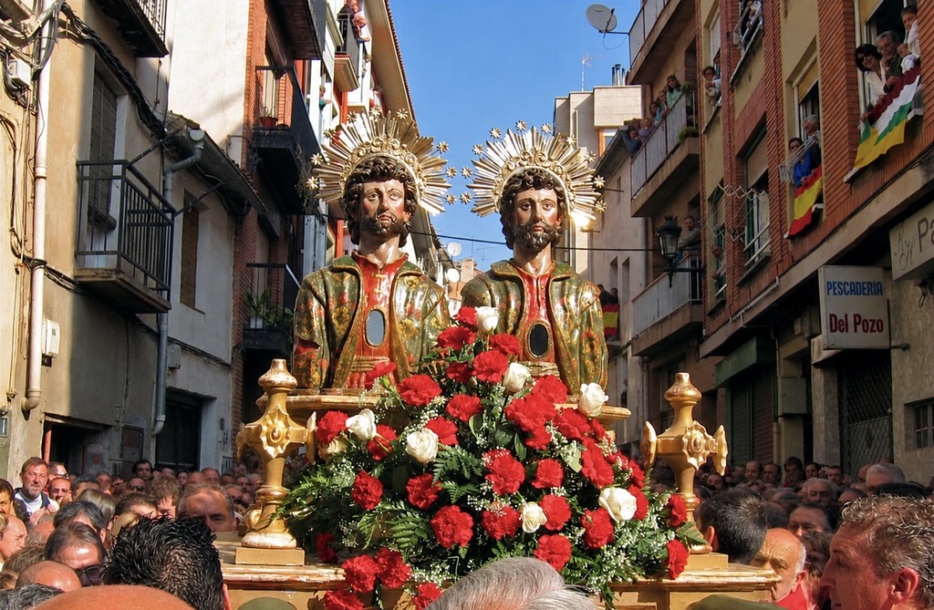 Un pueblo de Navarra lleva siglos intentando robar dos santos a un pueblo de La Rioja. El pasado domingo lo han vuelto a intentar