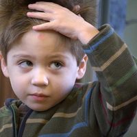 Qué hacer si el niño se da un golpe fuerte en la cabeza