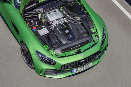 Mercedes Amg Gt R 16