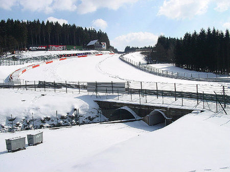 eau-rouge-en-spa-francorchamps-nevado.jpg