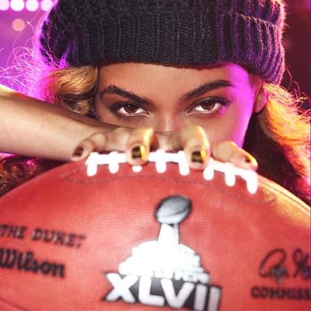 Beyoncé por fin lo dio todo en la SuperBowl, ¡tremendo espectáculo!