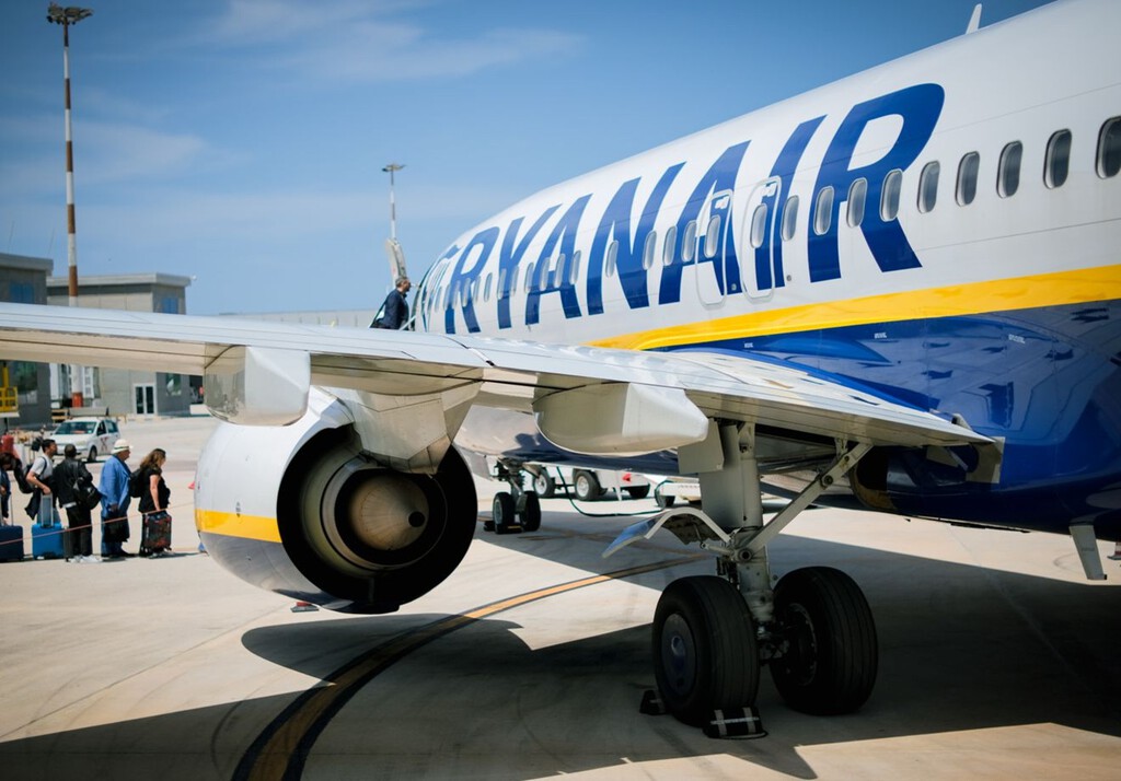 Constantine, pasajero de Ryanair al que denegaron el embarque en Madrid por grabar con el móvil: “esto es absurdo, hemos pagado por todo"