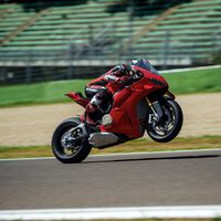 La próxima Ducati Panigale V4 R va a ser una revolución. Las primeras patentes enseñan una bestia todavía más radical 