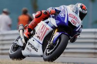 MotoGP Alemania 2010: Pole para Jorge Lorenzo en dura pugna con los de siempre y rotura de motor incluída