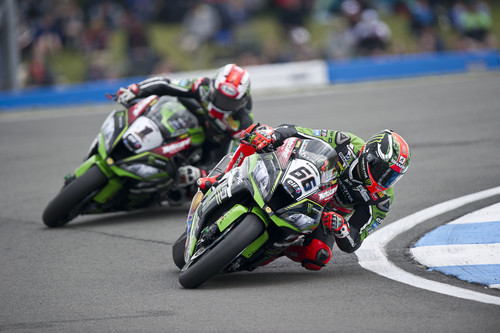 SBK Donington, el terrible accidente en el CEV y la 500cc 2 tiempos del Tourist Trophy