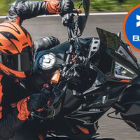 Adiós a la crisis. KTM se ha salvado oficialmente gracias a los indios, y ya venden más motos que nunca 