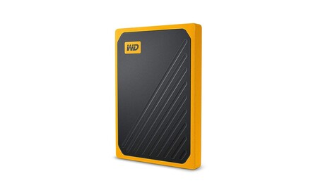¿Buscas disco duro rápido y ligero para llevar junto al portátil? En Amazon el WD My Passport Go de 1 TB está rebajado a 127,49 euros