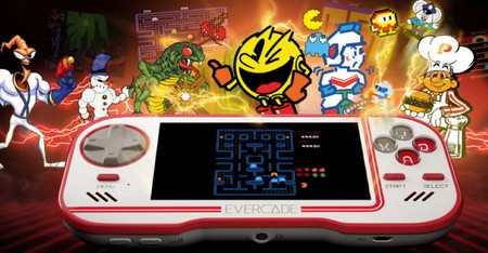 Evercade, la portátil de cartuchos retro, se retrasa hasta marzo de 2020 para incluir manuales de instrucciones en sus juegos, entre otras mejoras