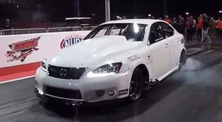 El Lexus que vuela