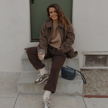 Las zapatillas New Balance por las que olvidaremos las Adidas Samba, rebajadas para elevar los outfits con vaqueros
