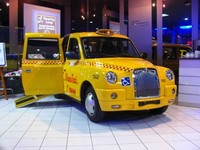 Varsovia adopta al taxi londinense